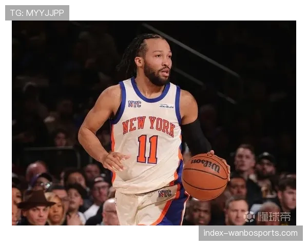 布伦森尼克斯生涯265场达7000分,超越安东尼成队史最快 布伦森尼克斯生涯265场达7000分,超越安东尼成队史最快