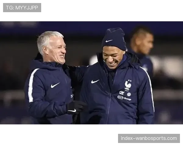 德尚大幅轮换考察边缘国脚 法国热身赛首发九人调整